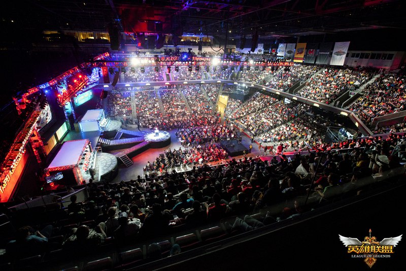 英雄联盟S15全球总决赛：电竞巅峰对决刷新观赛纪录，Faker关键团战奠定赛事影响力